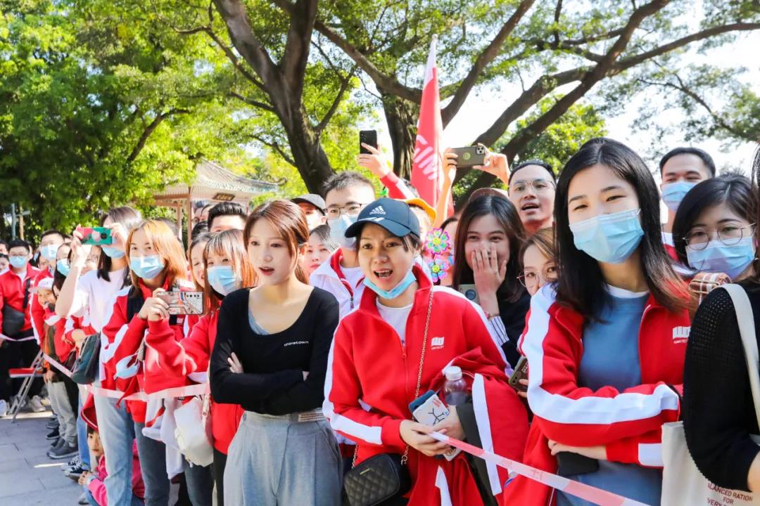省广集团登山节 智赢未来创新高 省广集团登山节 智赢未来创新高