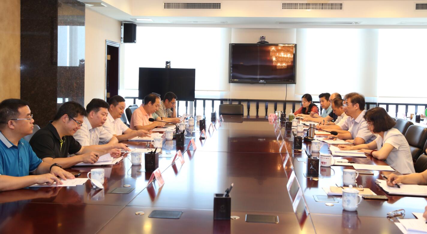 省国资委主任李成到广新控股集团调研 省国资委主任李成到广新控股集团调研