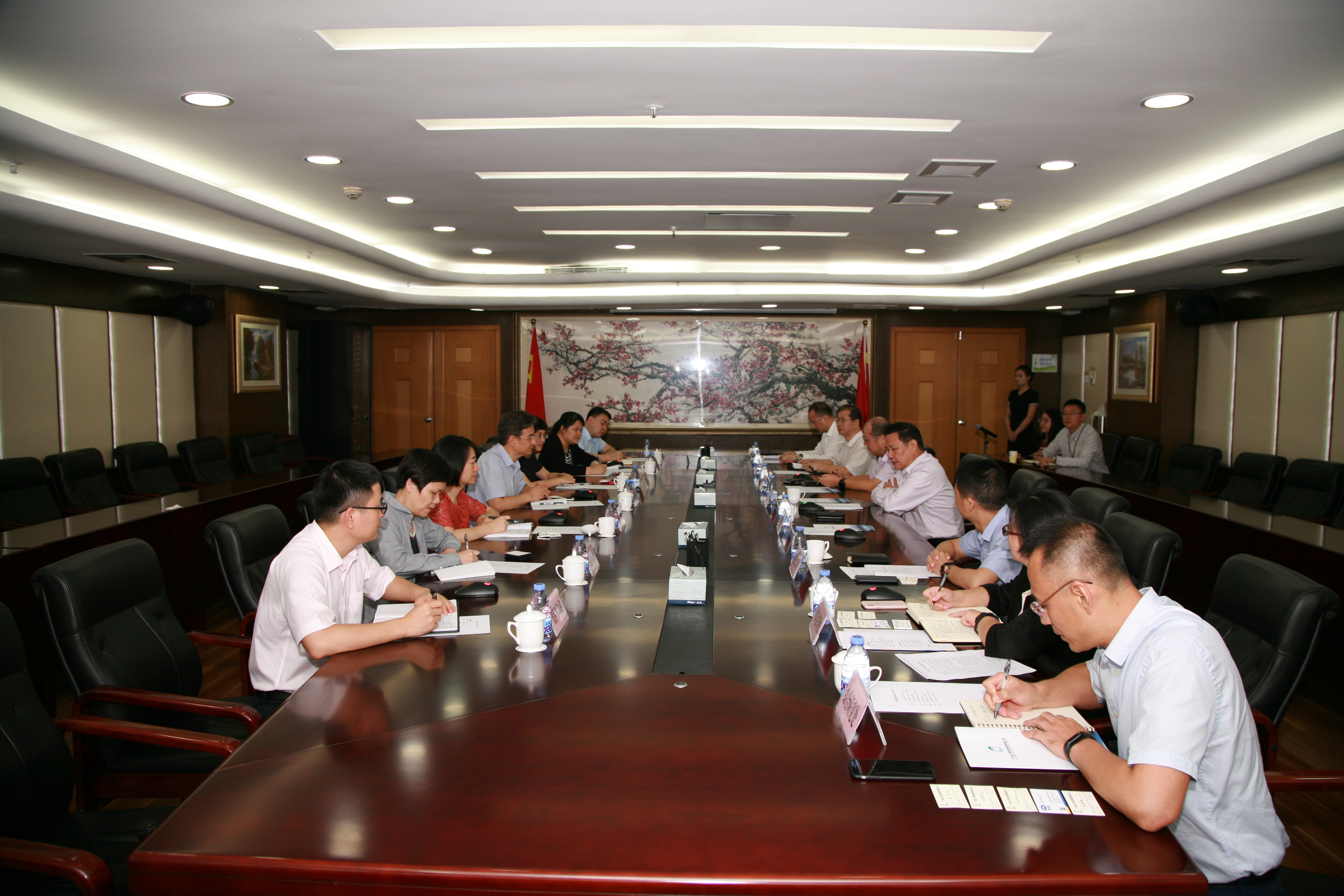 广新控股集团主要领导率队到深圳市国资委学习交流 广新控股集团主要领导率队到深圳市国资委学习交流