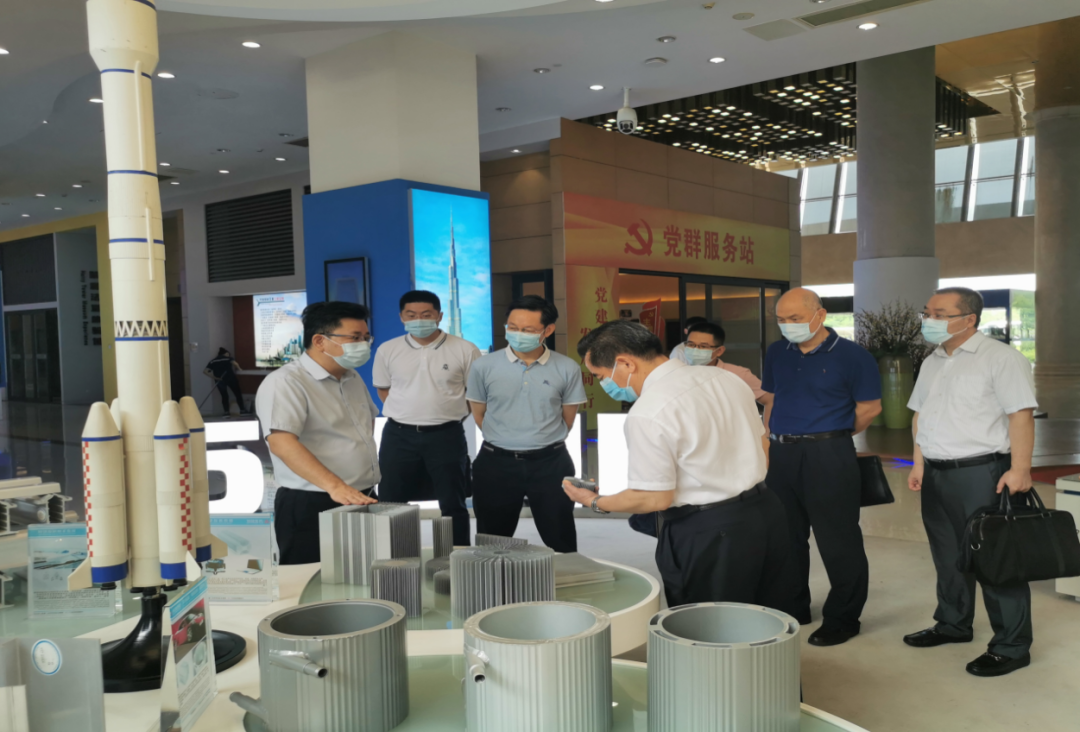 省纪委监委驻省国资委纪检监察组组长叶秀佑一行到兴发铝业调研 省纪委监委驻省国资委纪检监察组组长叶秀佑一行到兴发铝业调研
