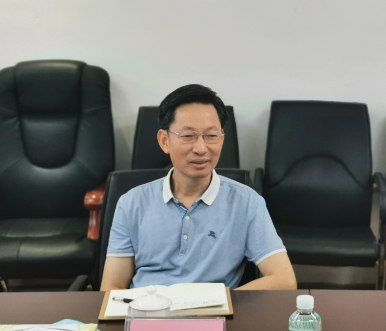 省纪委监委驻省国资委纪检监察组组长叶秀佑一行到兴发铝业调研 省纪委监委驻省国资委纪检监察组组长叶秀佑一行到兴发铝业调研