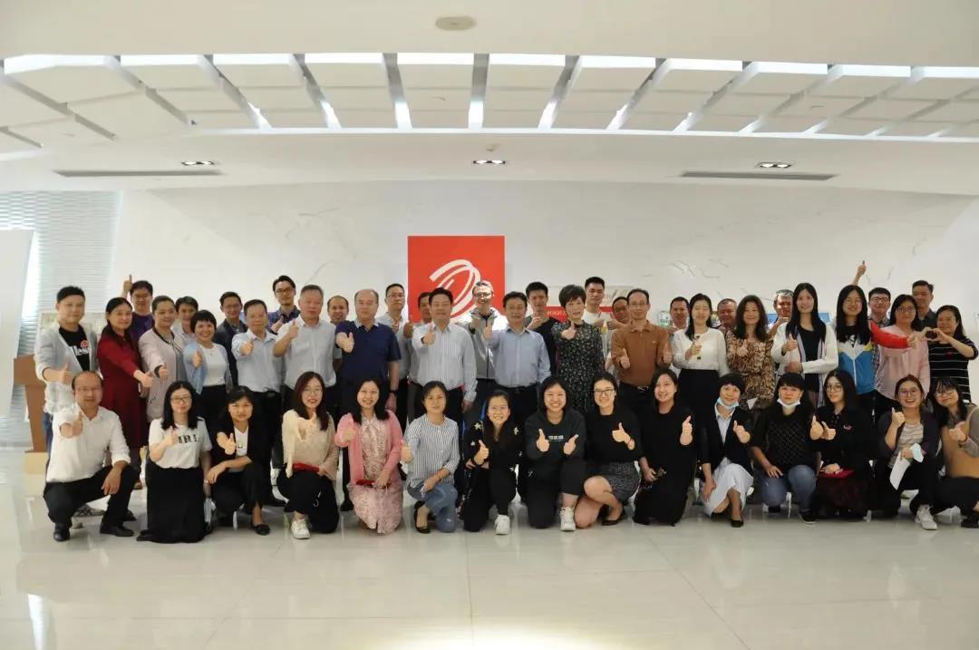 广新集团成立20周年图片巡回展正式启动 广新集团成立20周年图片巡回展正式启动