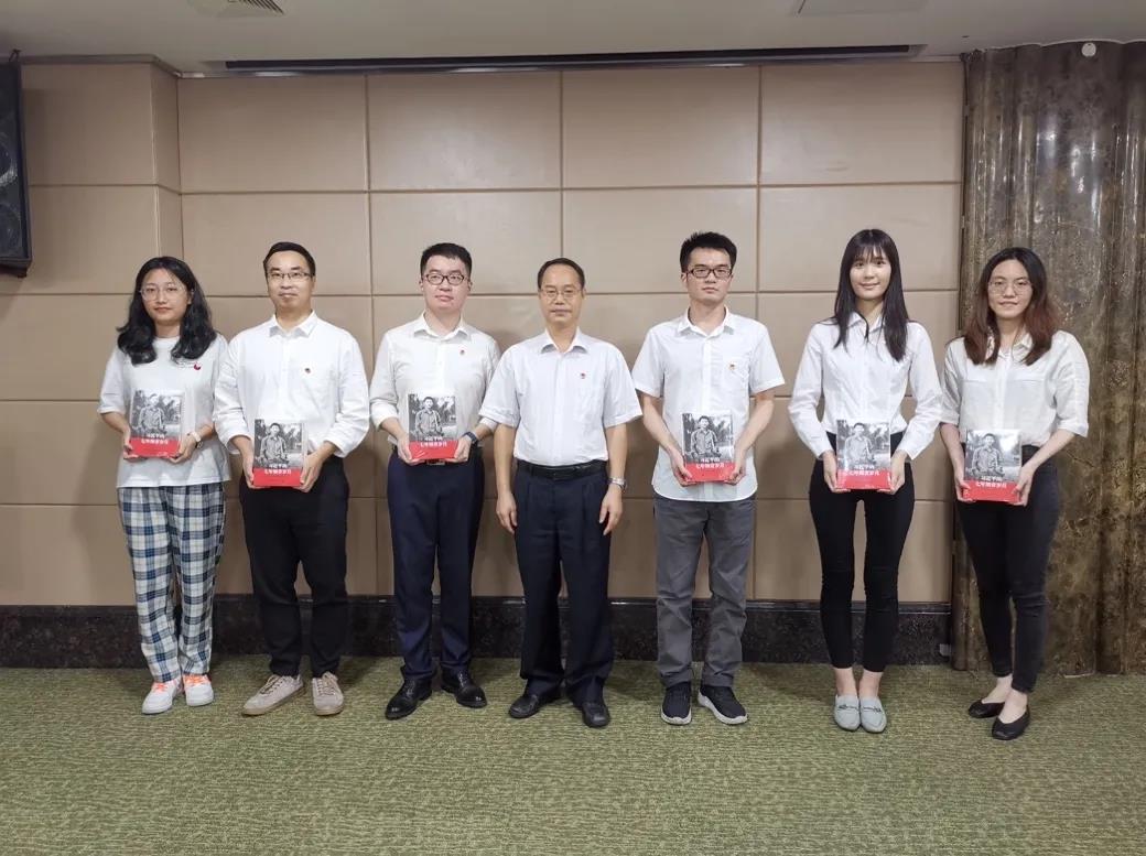 广新集团共青团系统学习贯彻习近平总书记“七一”重要讲话精神 广新集团共青团系统学习贯彻习近平总书记“七一”重要讲话精神