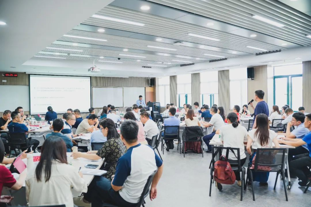 砥初心担使命 强本领建新功 | 广新集团开展后备人才80、85班月度集训 砥初心担使命 强本领建新功 | 广新集团开展后备人才80、85班月度集训